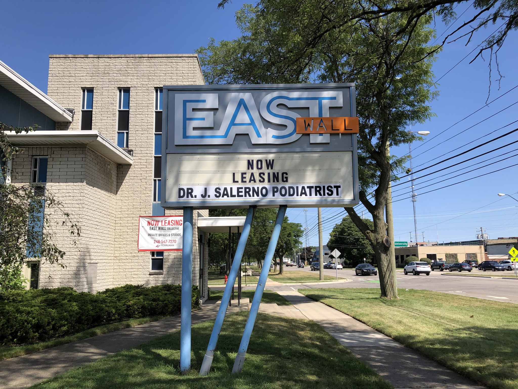 1149 Hilton Rd, Ferndale, MI for lease Primary Photo- Image 1 of 4