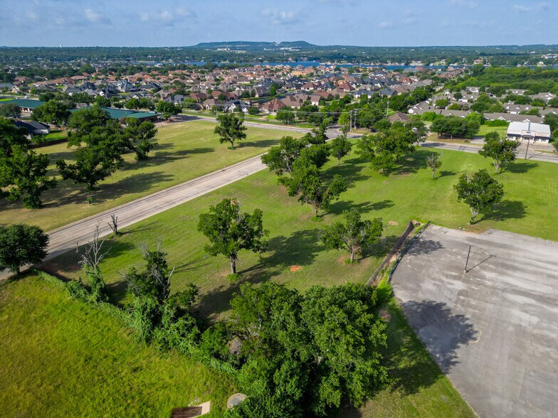 1215 Waters Edge Dr, Granbury, TX à vendre - Aérien - Image 3 de 25