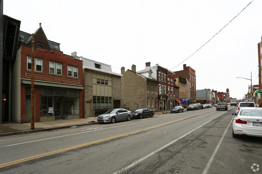 4822 Liberty Ave, Pittsburgh, PA for sale - Building Photo - Image 3 of 5