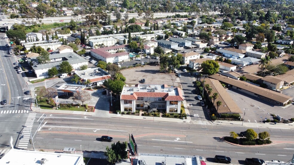 8893 La Mesa Blvd, La Mesa, CA for lease - Building Photo - Image 2 of 8