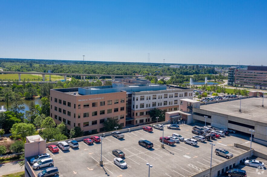 17350 St. Lukes Way, The Woodlands, TX à louer - Aérien - Image 3 de 3