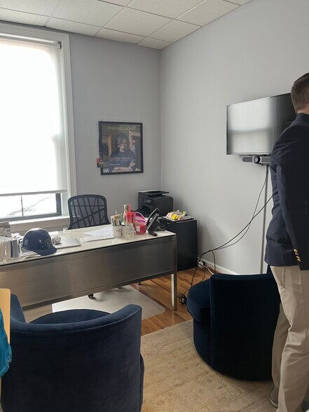 3107-3109 M St NW, Washington, DC à louer - Photo intérieure - Image 3 de 22