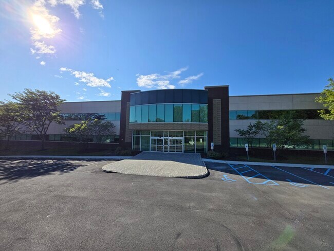 Plus de détails pour 33 Technology Dr, Warren, NJ - Bureau à louer