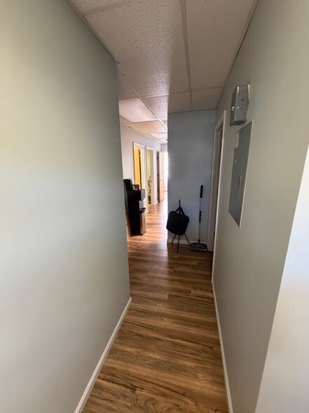 204-208 S Main St, Manville, NJ à louer - Photo du bâtiment - Image 3 de 11