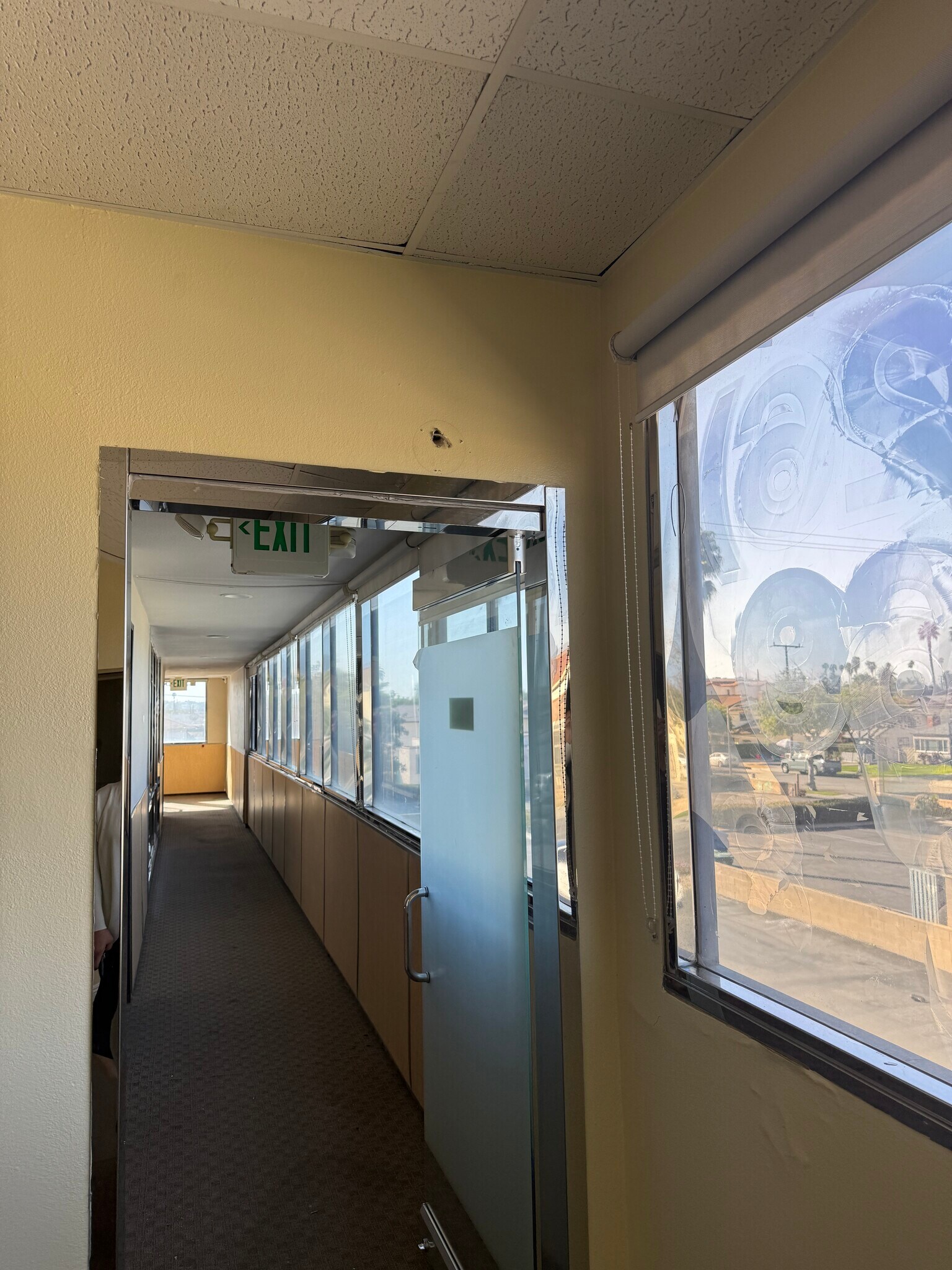 30 W Valley Blvd, Alhambra, CA à louer Photo intérieure- Image 1 de 5