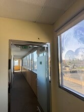 30 W Valley Blvd, Alhambra, CA à louer Photo intérieure- Image 1 de 5