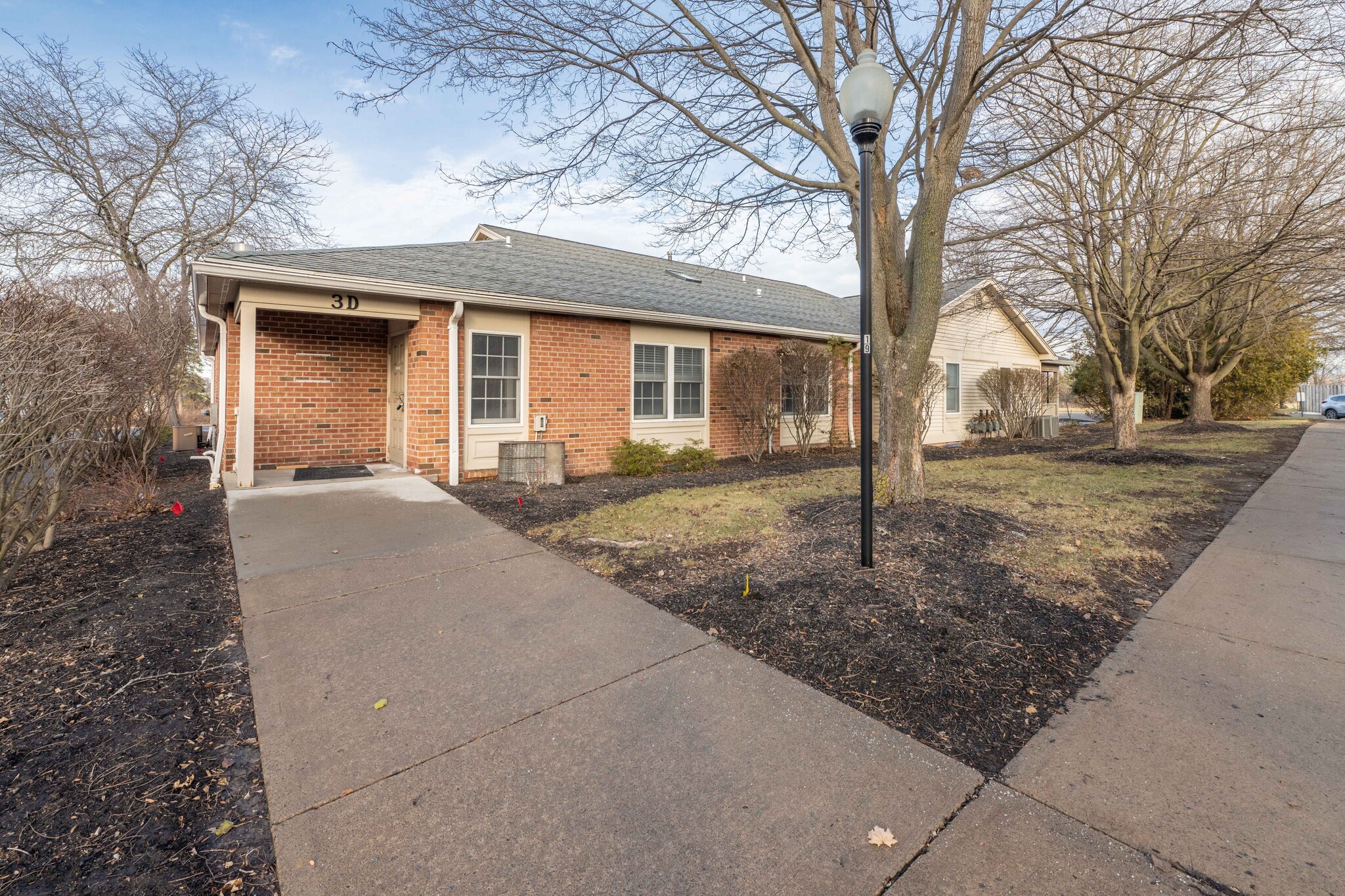 2024 W Henrietta Rd, Rochester, NY à vendre Photo du bâtiment- Image 1 de 1