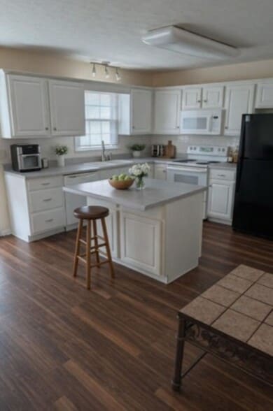 736 Wyndhurst Dr, Lynchburg, VA for sale - Interior Photo - Image 3 of 3