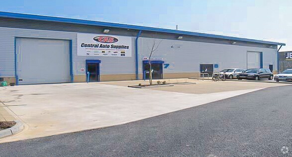 St Peters Rd, Huntingdon à louer Photo du bâtiment- Image 1 de 4