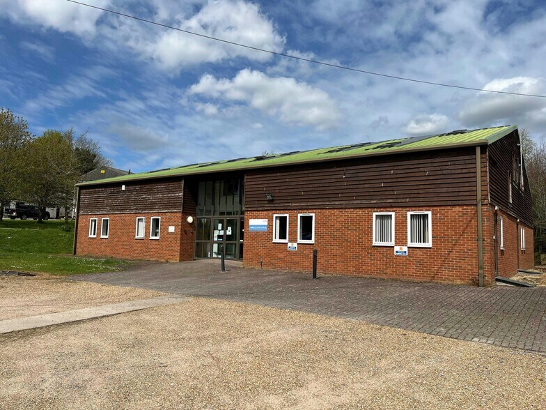 Bullington Ln, Sutton Scotney à louer - Photo du bâtiment - Image 2 de 7