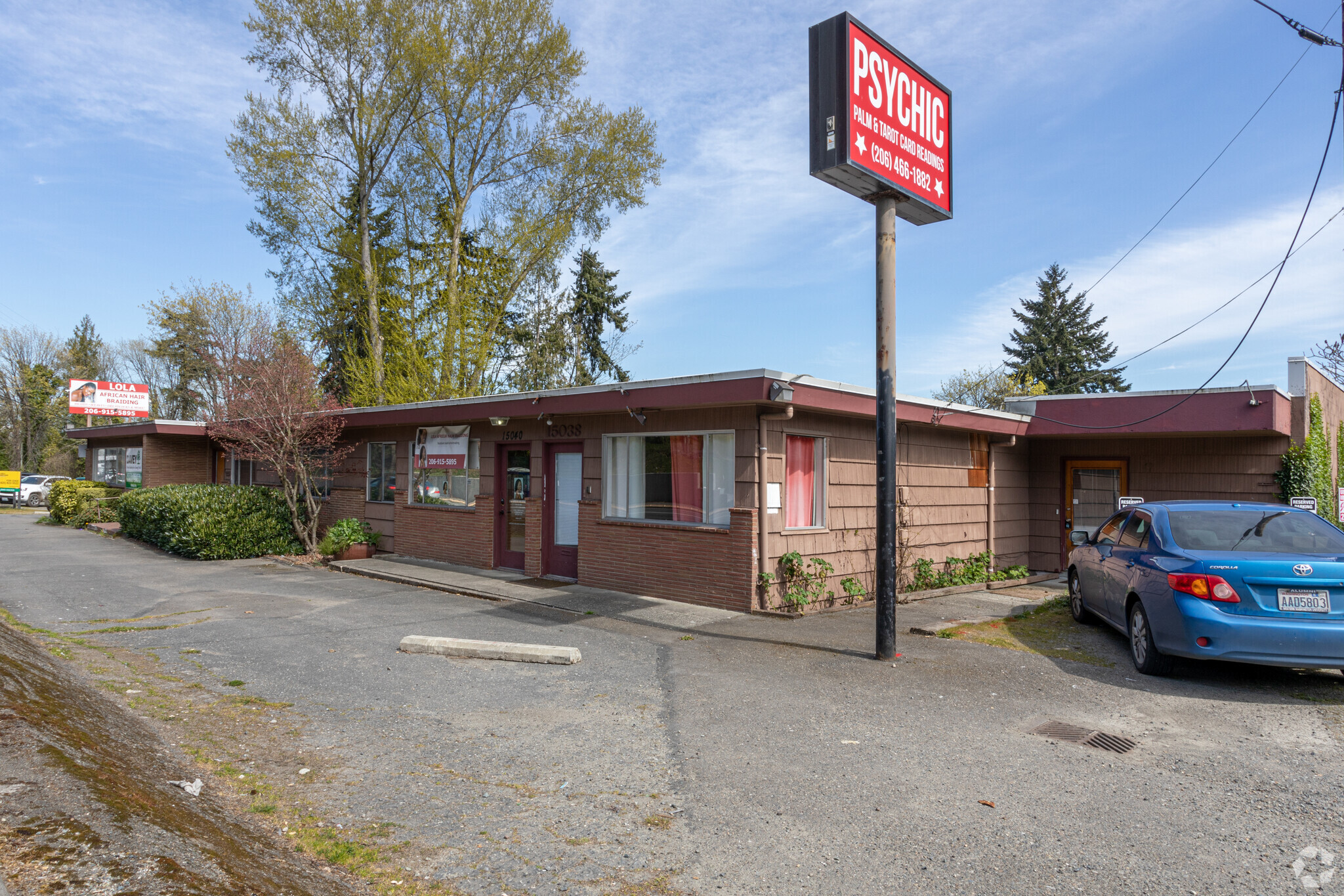 15044 Bothell Way NE, Lake Forest Park, WA à louer Photo du bâtiment- Image 1 de 4