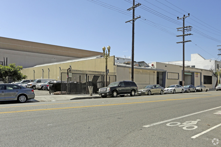 3716-3724 S Grand Ave, Los Angeles, CA for lease - Building Photo - Image 2 of 7