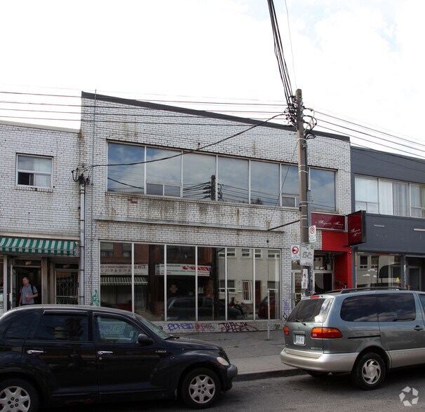 152 Augusta Ave, Toronto, ON for sale - Primary Photo - Image 1 of 1