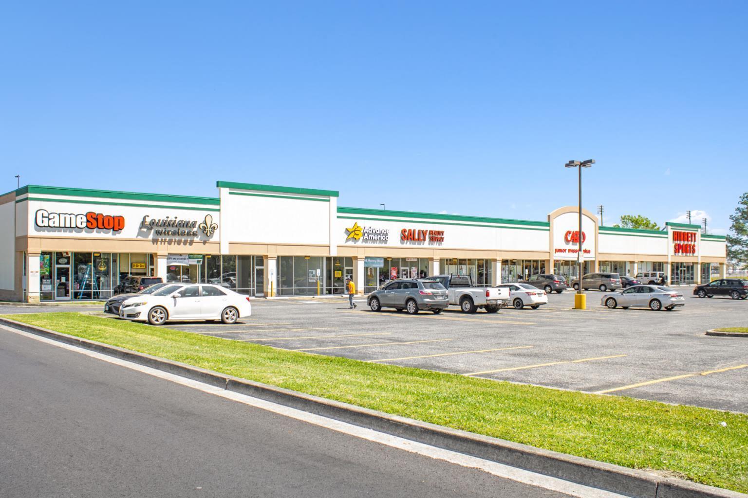 1002 Jefferson Terrace Blvd, New Iberia, LA for lease Building Photo- Image 1 of 10