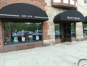 30 E Parkway, Scarsdale, NY à louer Photo du bâtiment- Image 2 de 4