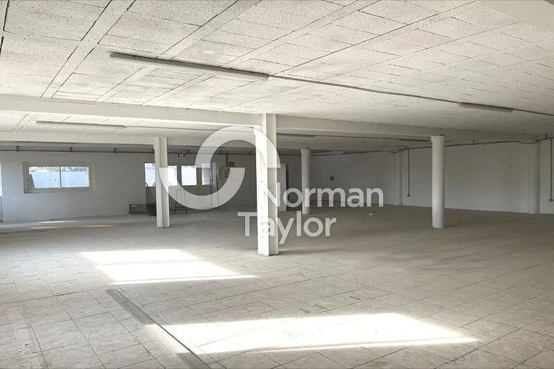 Flex in Montpellier for lease - Interior Photo - Image 2 of 3