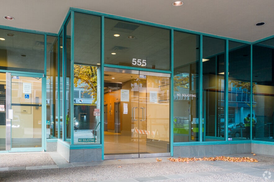 555 W 8th Ave, Vancouver, BC for lease - Building Photo - Image 3 of 3