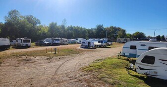 Big Top Family RV Park - Terrain de camping