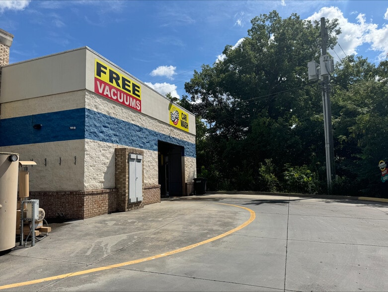 994 Parkway, Sevierville, TN for sale - Building Photo - Image 2 of 6