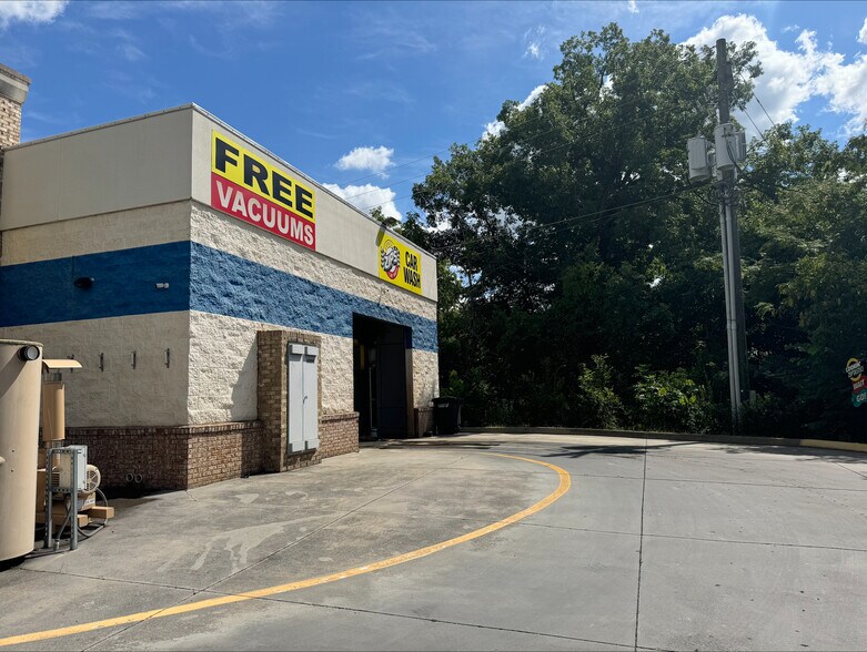 994 Parkway, Sevierville, TN à vendre - Photo du bâtiment - Image 2 de 6