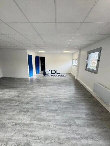 Local d'activités dans Orly à vendre - Photo intérieure - Image 3 de 9