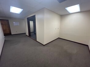 7815 N Dale Mabry Hwy, Tampa, FL for lease Interior Photo- Image 2 of 2