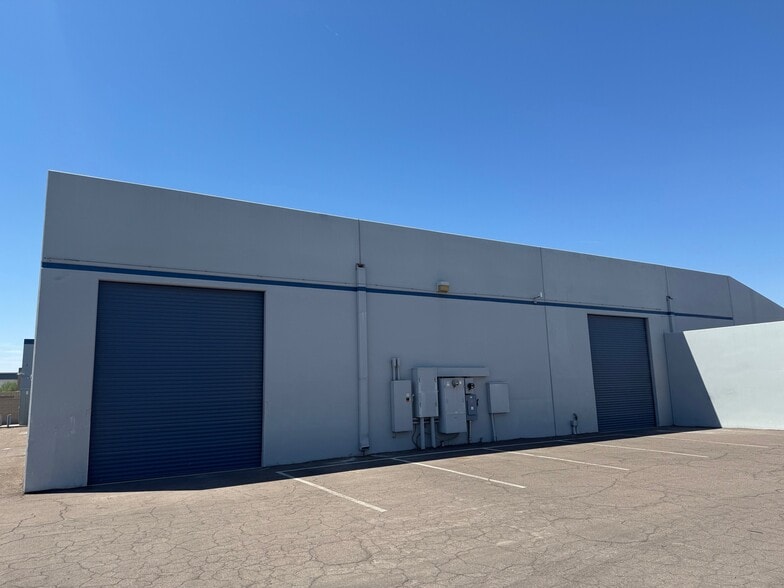 2665 S La Luna, Goodyear, AZ for lease - Building Photo - Image 2 of 12