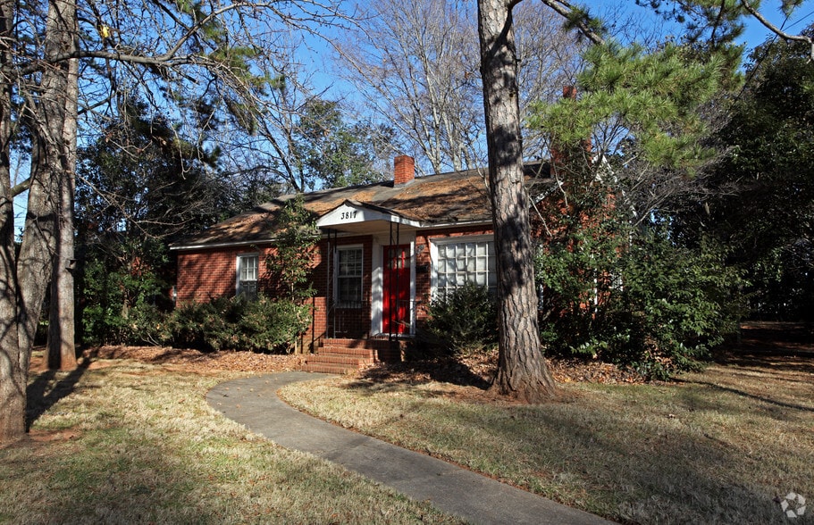 3817 Miriam Dr, Charlotte, NC for sale - Primary Photo - Image 3 of 3