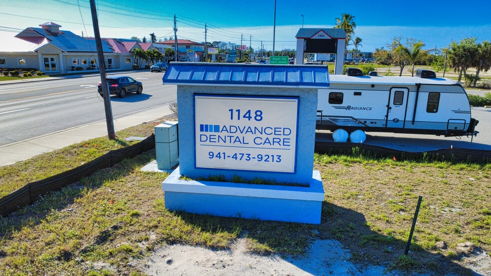 1148 S McCall Rd, Englewood, FL for sale - Building Photo - Image 2 of 14