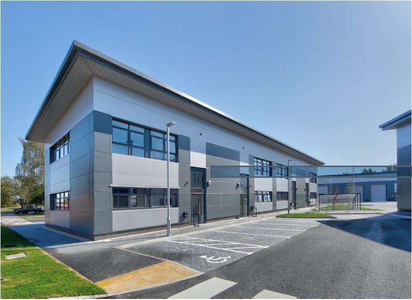 Wayland Ave, Wantage for lease - Building Photo - Image 2 of 12