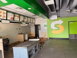 2180 Westwood Blvd, Los Angeles, CA à louer Photo intérieure- Image 1 de 3