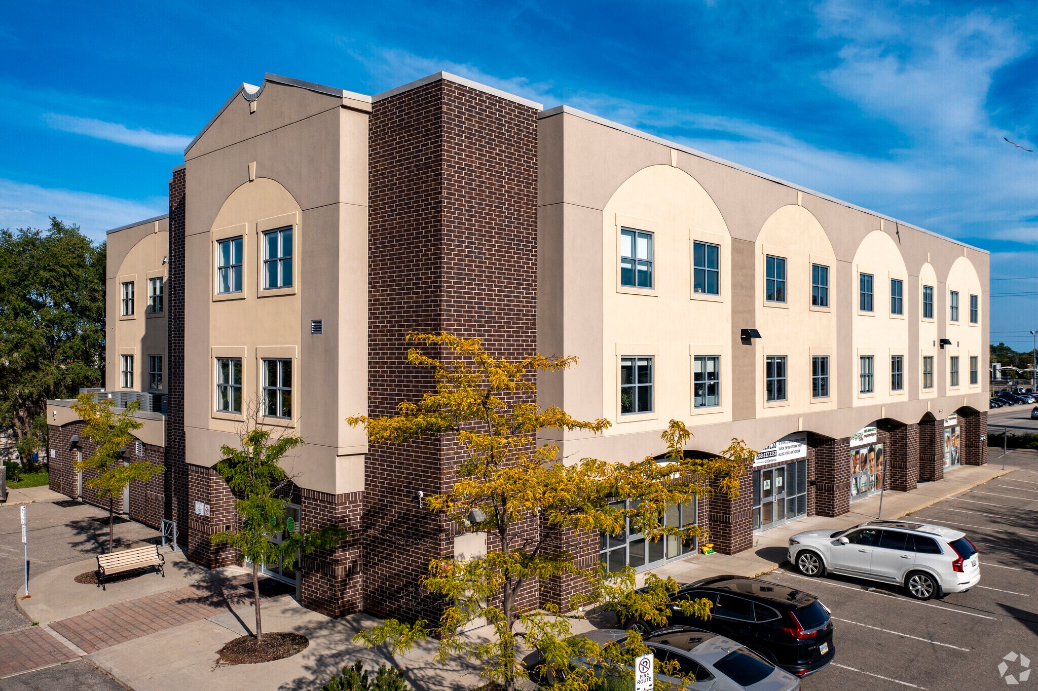 165 Cross Ave, Oakville, ON for lease Primary Photo- Image 1 of 11