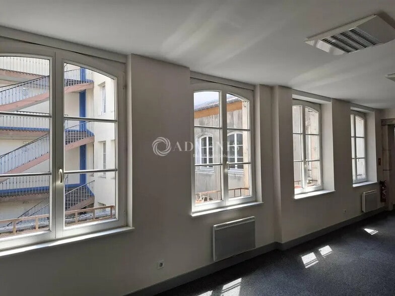 Office in Nancy for lease - Interior Photo - Image 1 of 7