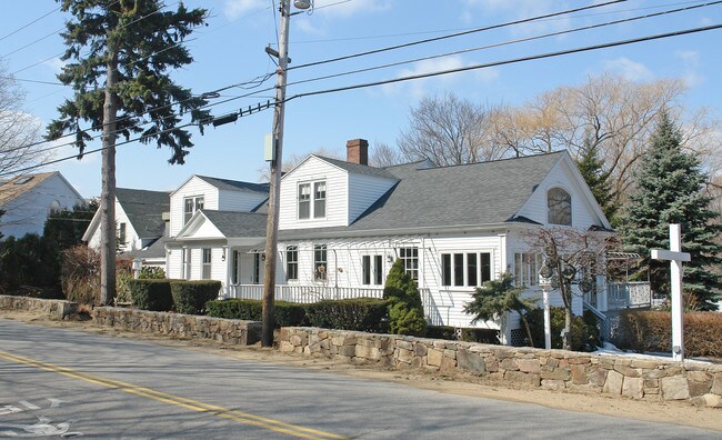 More details for 200 Shore Rd, Ogunquit, ME - Retail for Sale