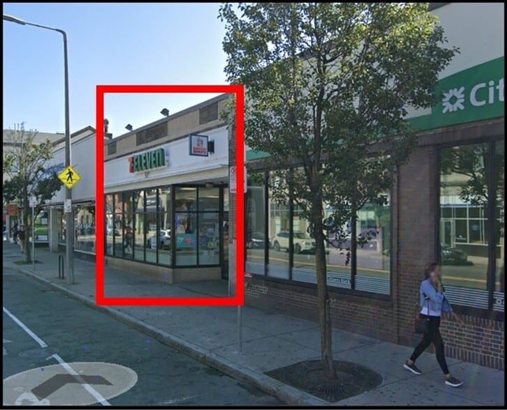 684 Centre St, Jamaica Plain, MA for lease - Primary Photo - Image 1 of 2