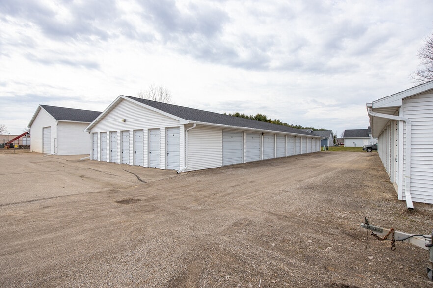 1375 N Shawano St, New London, WI for sale - Building Photo - Image 2 of 29