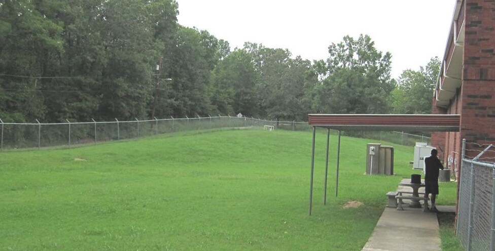 2640 Youree Dr, Shreveport, LA à vendre - Photo du bâtiment - Image 2 de 6