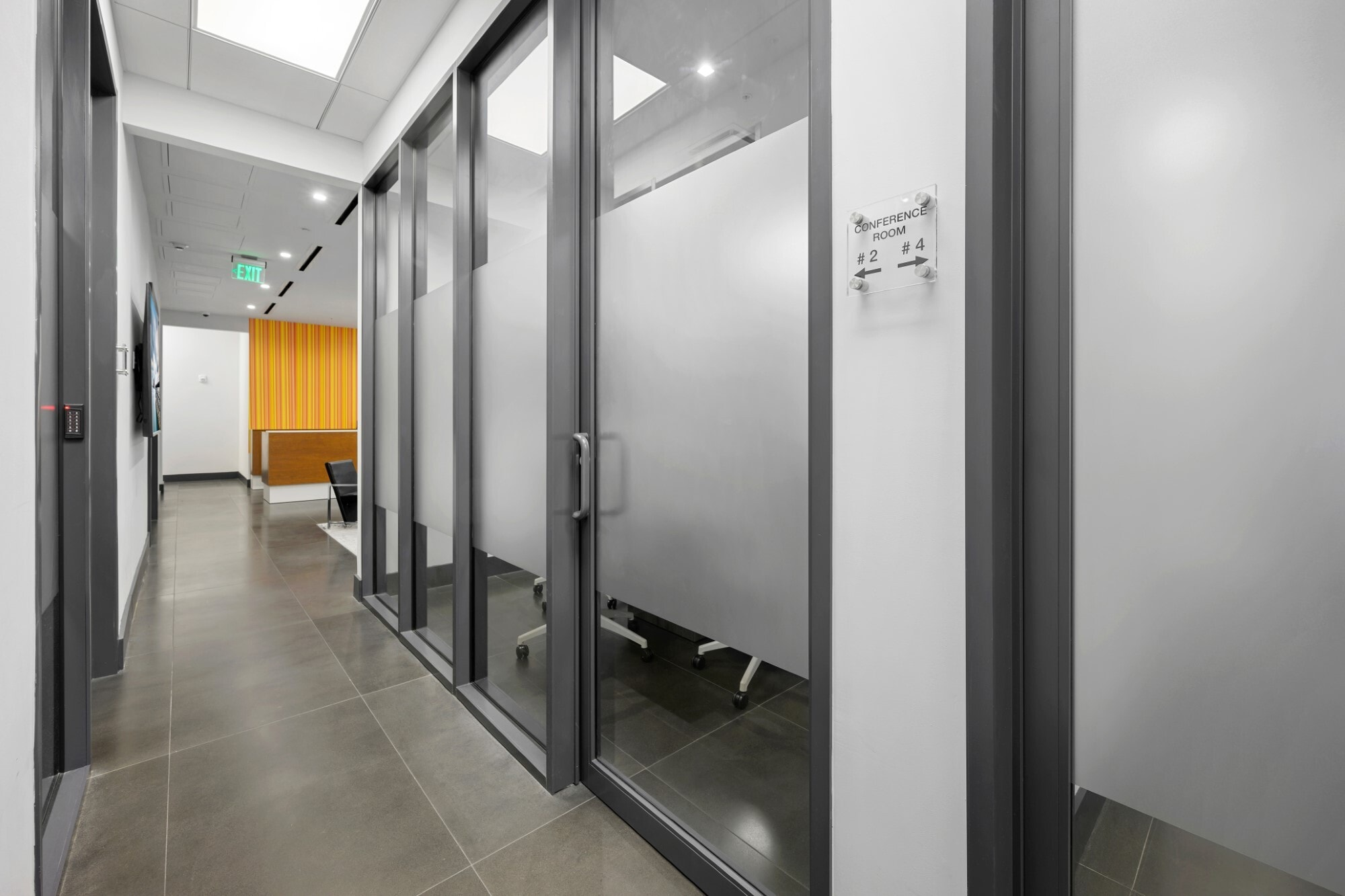 19790 W Dixie Hwy, Aventura, FL for lease Building Photo- Image 1 of 2