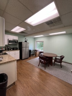 601 High Tech Ct, Greer, SC for lease - Interior Photo - Image 3 of 5