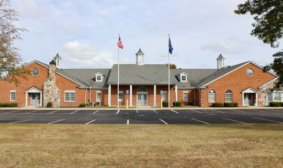 3777 Eighteen Mile Rd, Sterling Heights, MI for sale - Building Photo - Image 2 of 5
