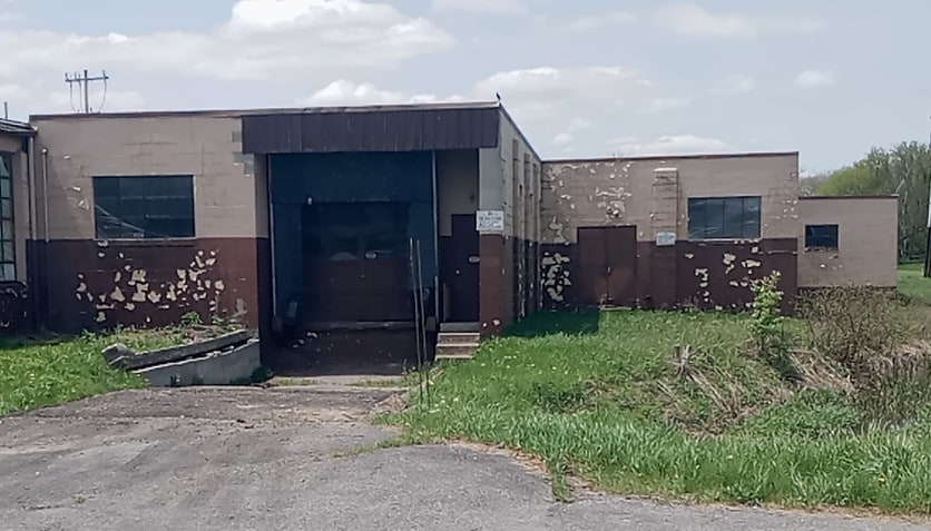 664 S Edgewood Ave, Somerset, PA for lease - Building Photo - Image 2 of 4