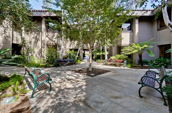1754 Technology Dr, San Jose, CA à vendre - Photo du bâtiment - Image 2 de 122