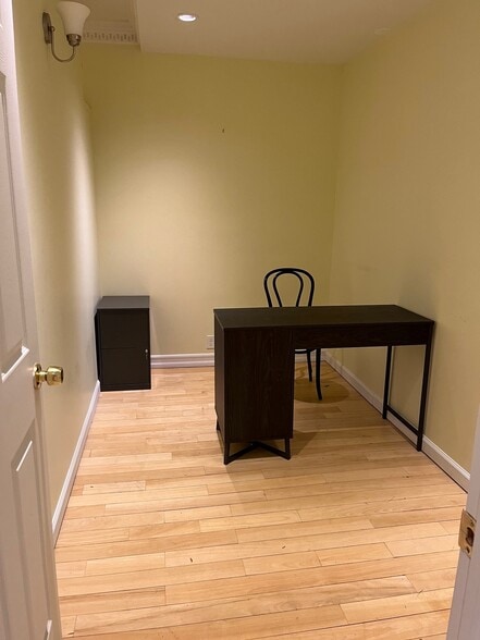 173 W 85th St, New York, NY for lease - Building Photo - Image 2 of 12