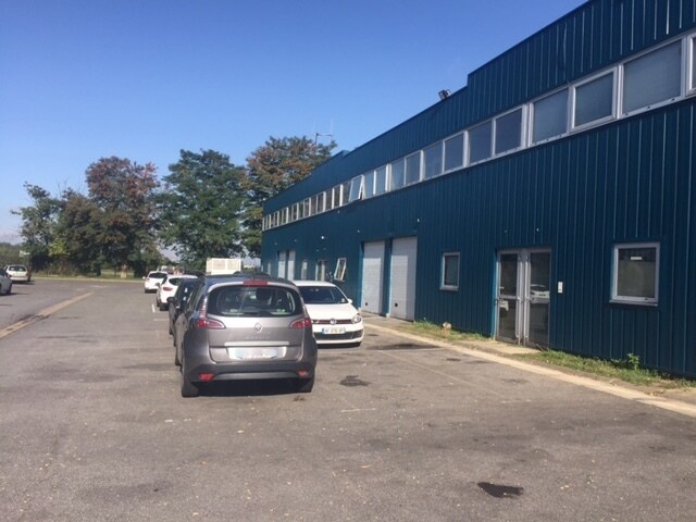 Flex in Chilly-Mazarin for lease - Building Photo - Image 2 of 12