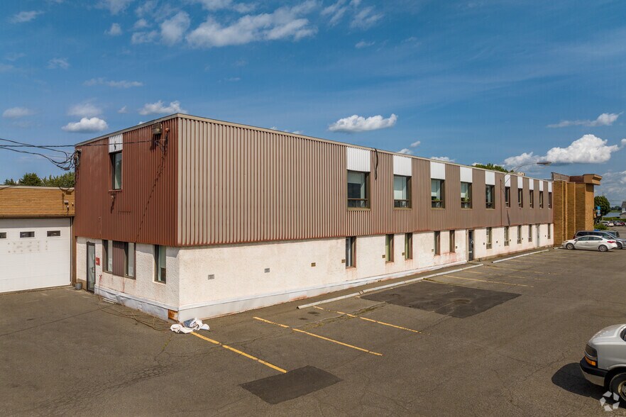 577 Rue Notre-Dame, Repentigny, QC for lease - Building Photo - Image 2 of 4