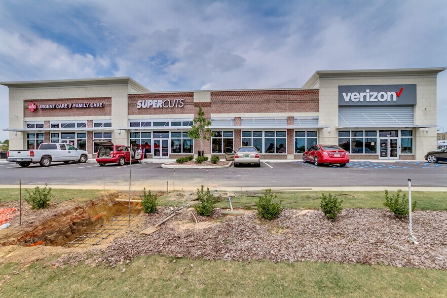 720 15th St E, Tuscaloosa, AL à louer - Photo du bâtiment - Image 2 de 22