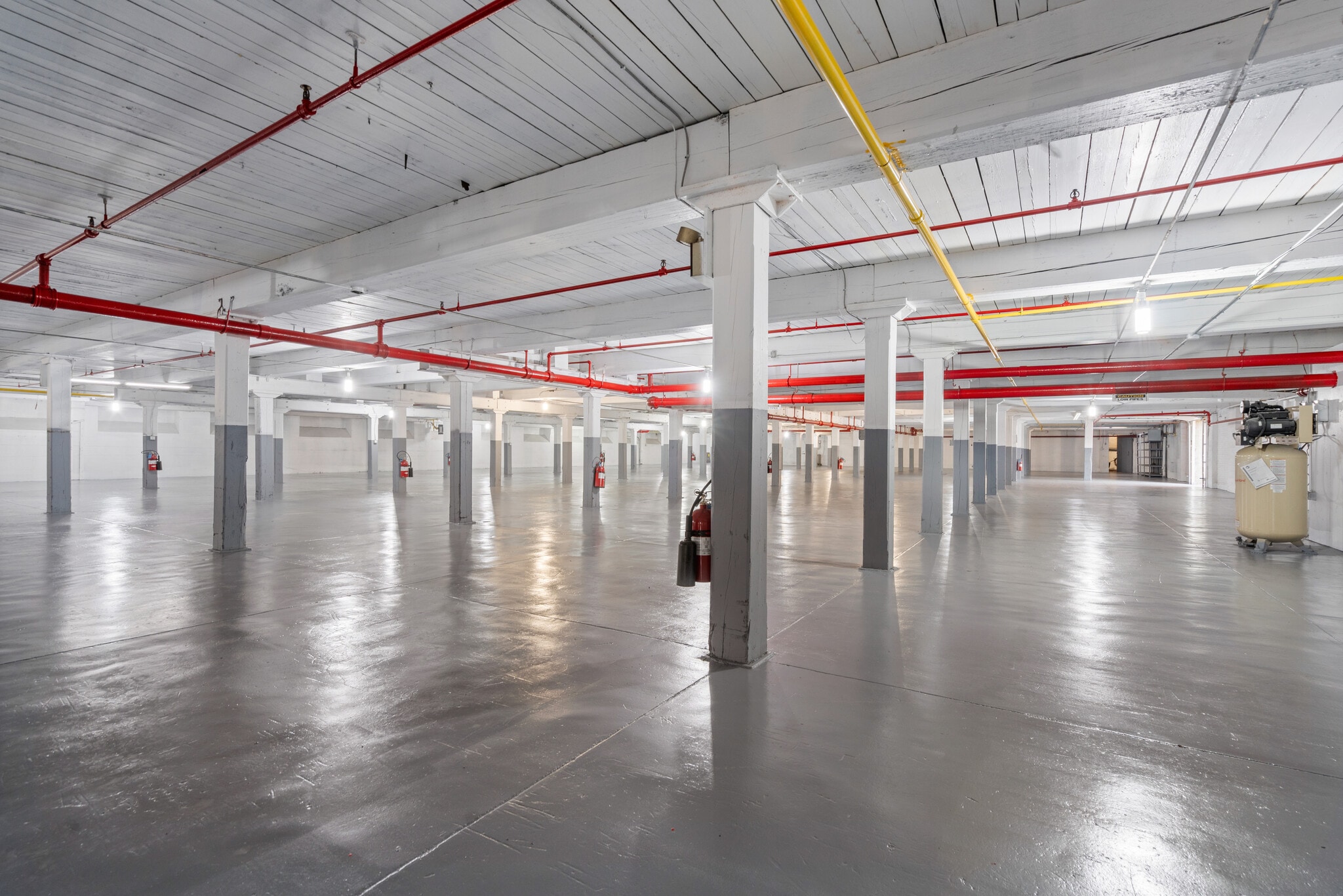 56 Sterling St, Clinton, MA for lease Interior Photo- Image 1 of 5