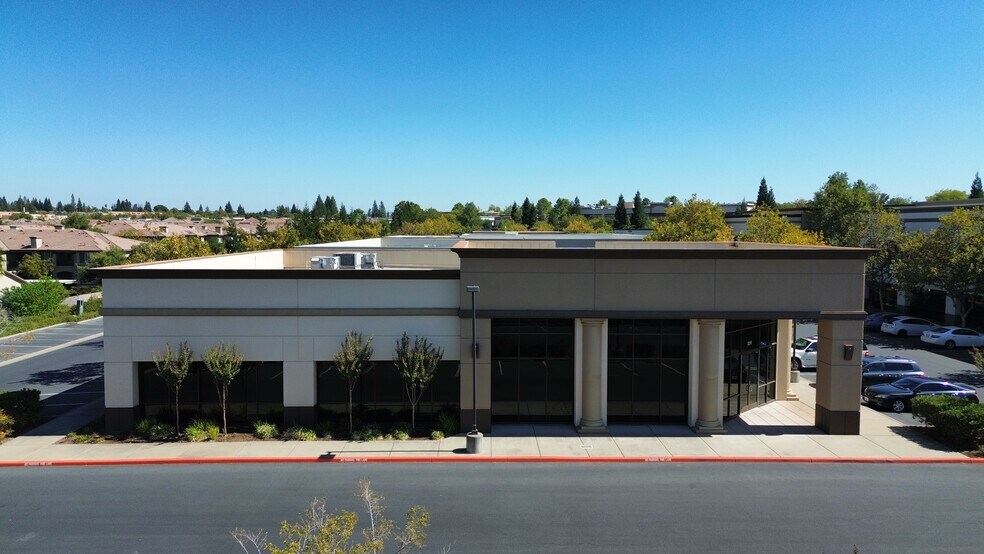 2211 Plaza Dr, Rocklin, CA for sale - Building Photo - Image 2 of 3