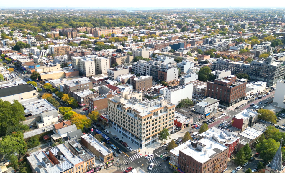 2700 Church Ave, Brooklyn, NY à louer - Photo du b timent - Image 3 de 4