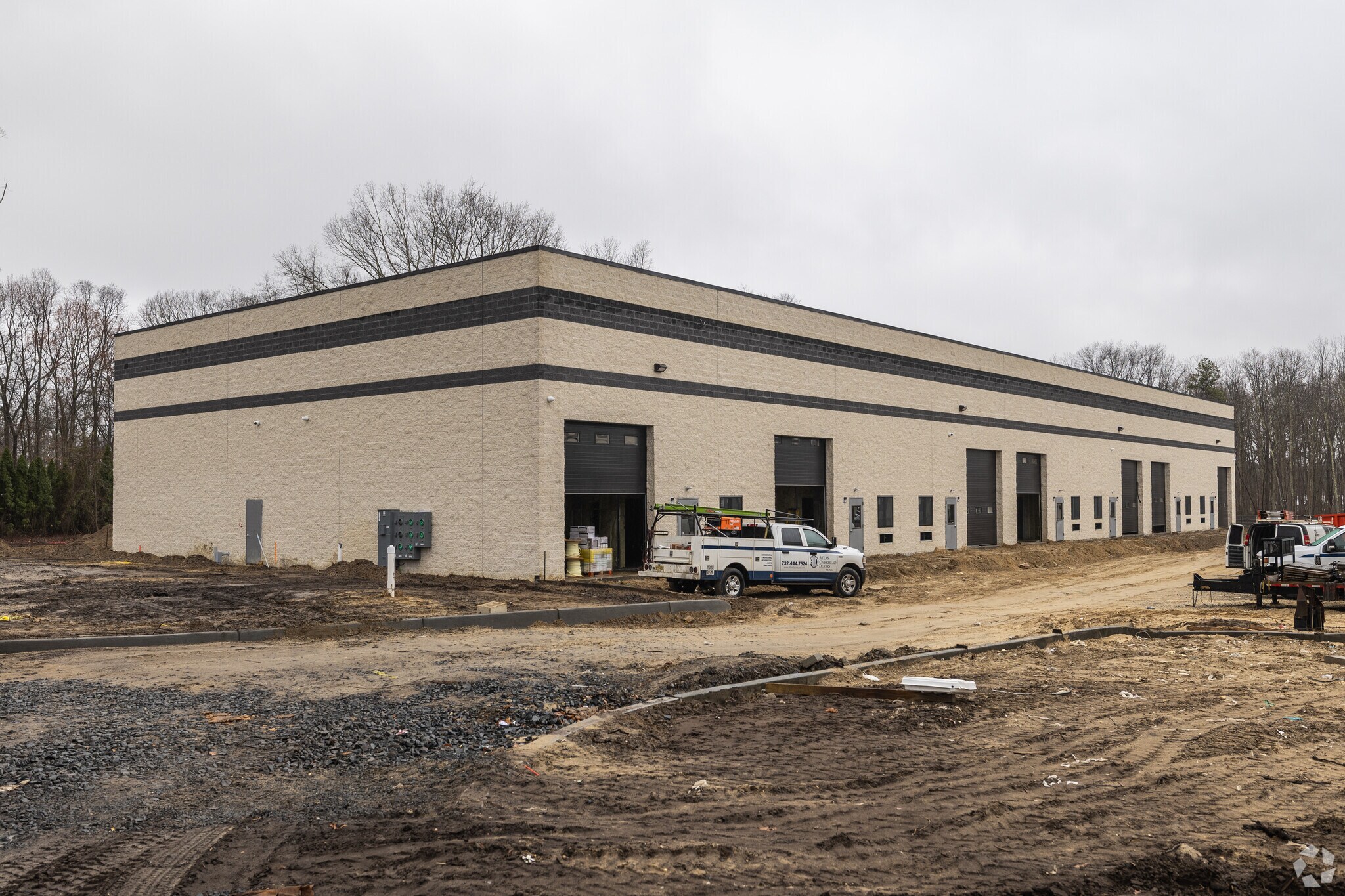 596 Challenger way, Jackson, NJ for lease Primary Photo- Image 1 of 6